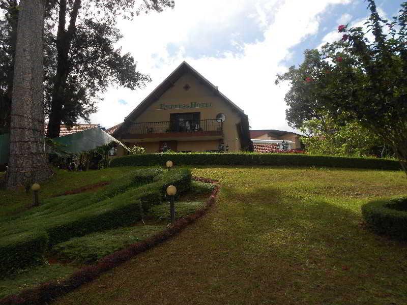 Thanh Thuy Hotel Dalat エクステリア 写真